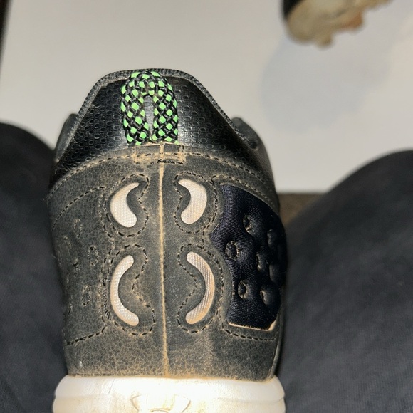 Under Armor Out Of Here  Cleats - Picture 3 of 6